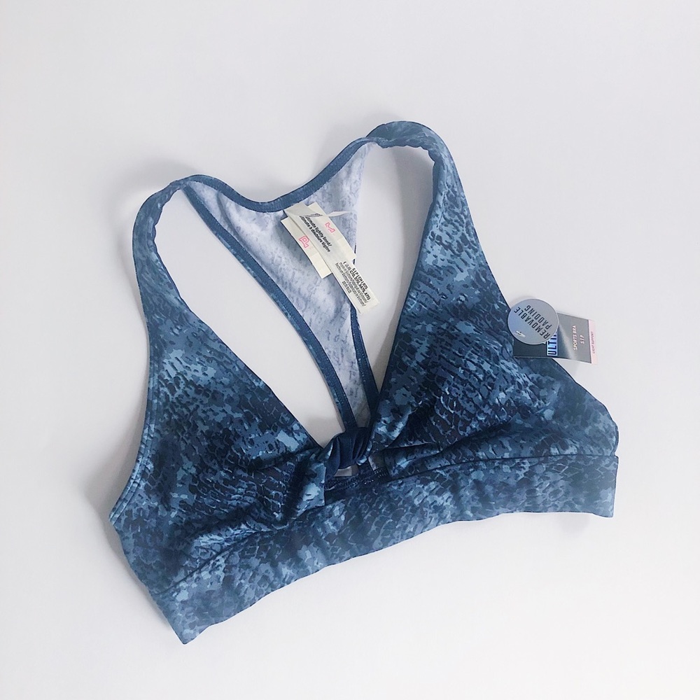 Victoria’s Secret Pink Twist Front Sports Bra